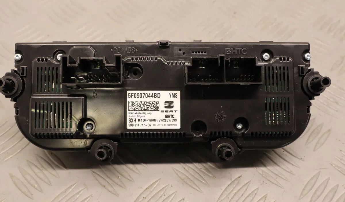Commande de chauffage Seat LEON ST (5F8) 1.0 tsi (2015-2020) occasion — photo 2