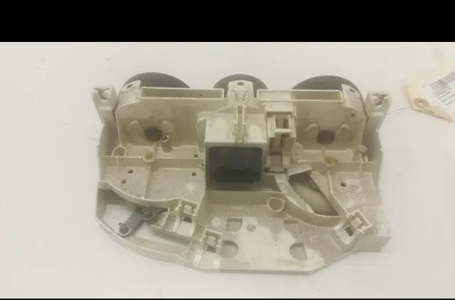Commande de chauffage Seat TOLEDO II (1M2) 1.9 tdi (1999-2004) occasion — photo 2