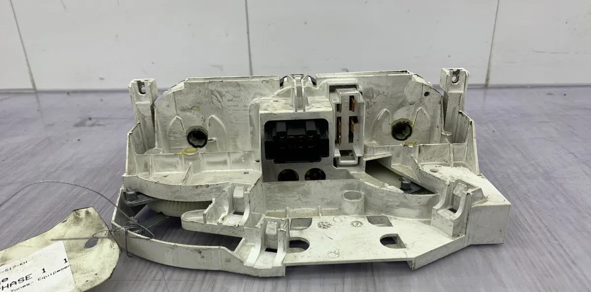 Commande de chauffage SKODA OCTAVIA 1 PHASE 1 occasion — photo 2