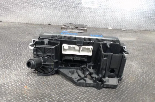 Commande de chauffage SKODA OCTAVIA 2 OCTAVIA 2 PHASE 1 occasion