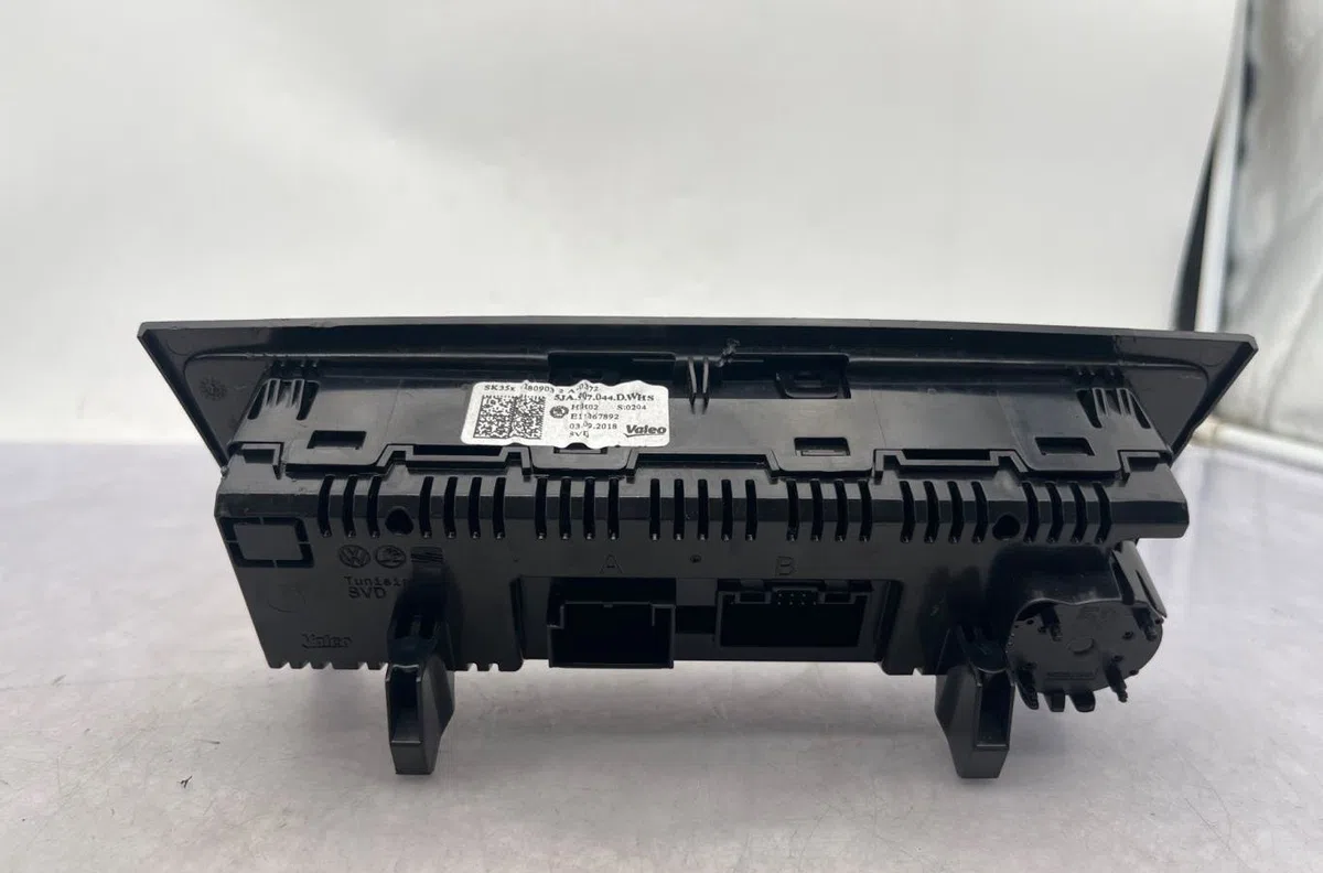 Commande de chauffage SKODA RAPID SPACEBACK PHASE 2 occasion — photo 4