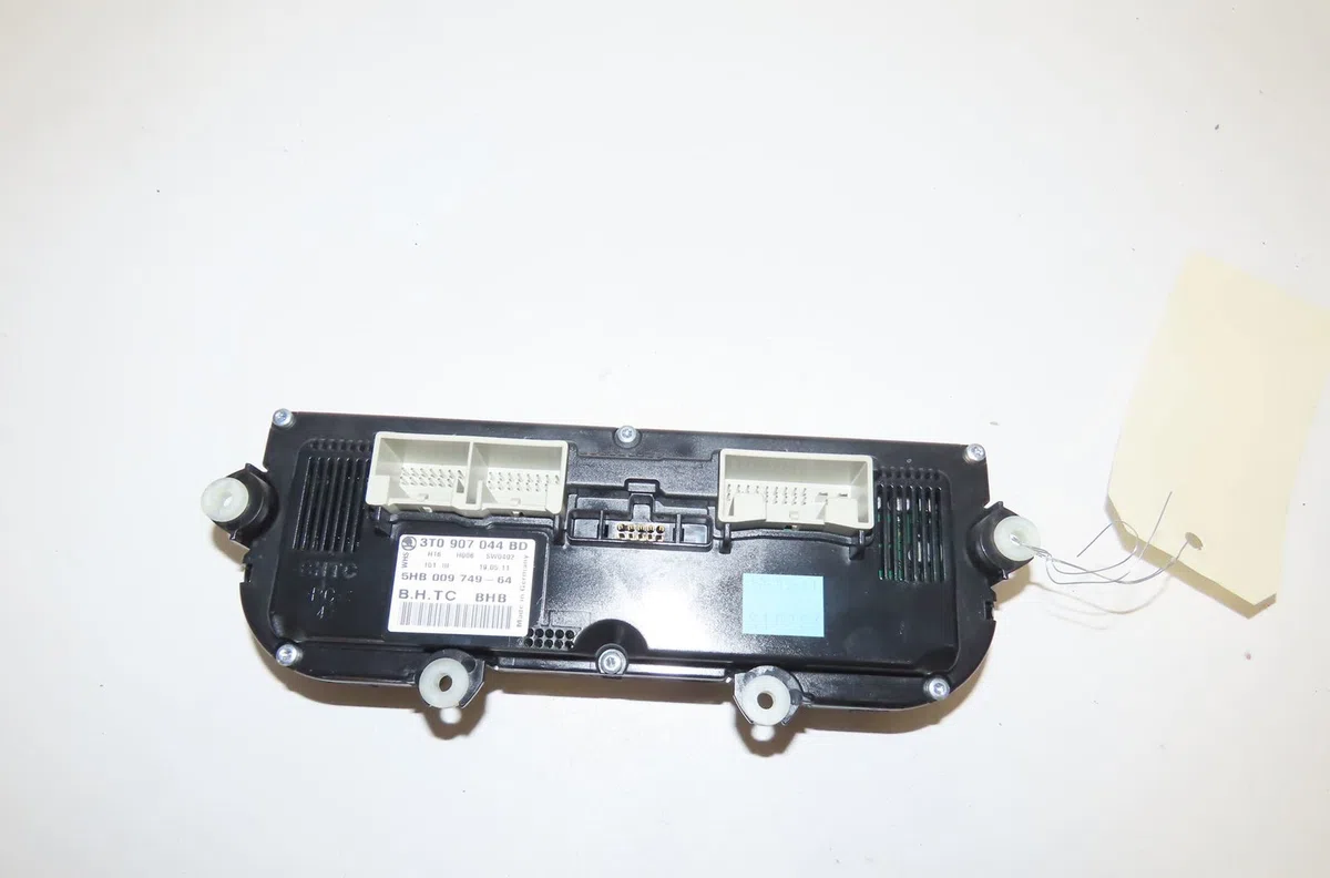 Commande de chauffage Skoda YETI (5L) 2.0 tdi 4x4 (2009-2017) occasion — photo 2