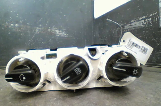 Commande de chauffage Smart FORFOUR (454) 1.5 cdi (454.000) (2004-2006) occasion