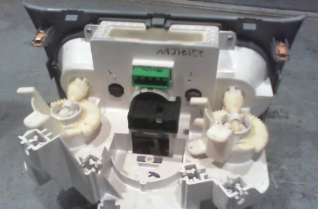 Commande de chauffage SUZUKI ALTO 2009 occasion — photo 2