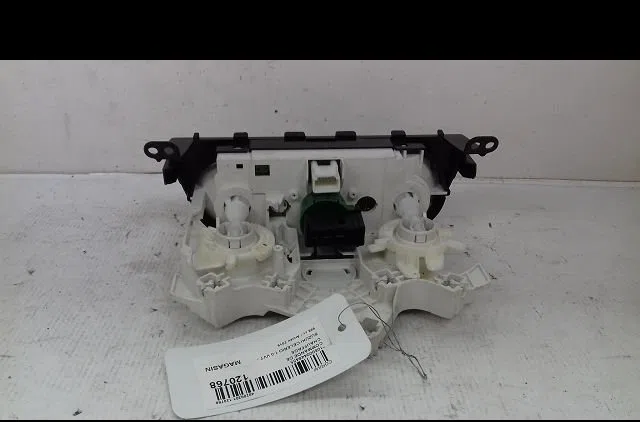 Commande de chauffage Suzuki CELERIO (LF) 1.0 (avk310) (2014) 5 portes occasion — photo 2