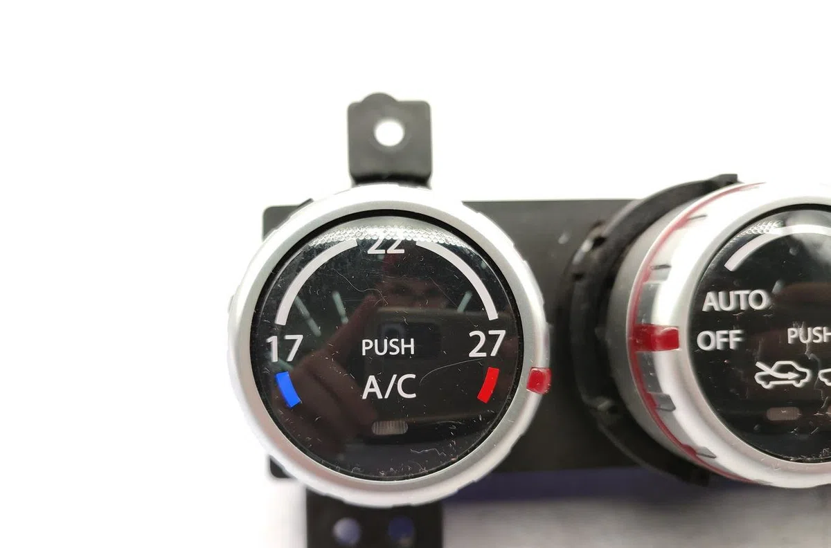 Commande de chauffage SUZUKI SX4 1 occasion — photo 2