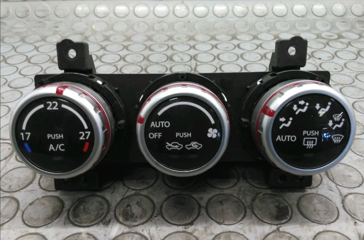 Commande de chauffage Suzuki SX4 (EY, GY) 1.9 ddis 4x4 (rw 419d) (2006) occasion