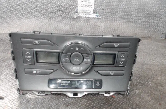Commande de chauffage TOYOTA AURIS 1  AURIS 1 PHASE 1 occasion — photo 2