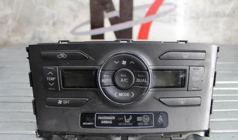 Commande de chauffage TOYOTA AURIS 1 PHASE 1 occasion — photo 2
