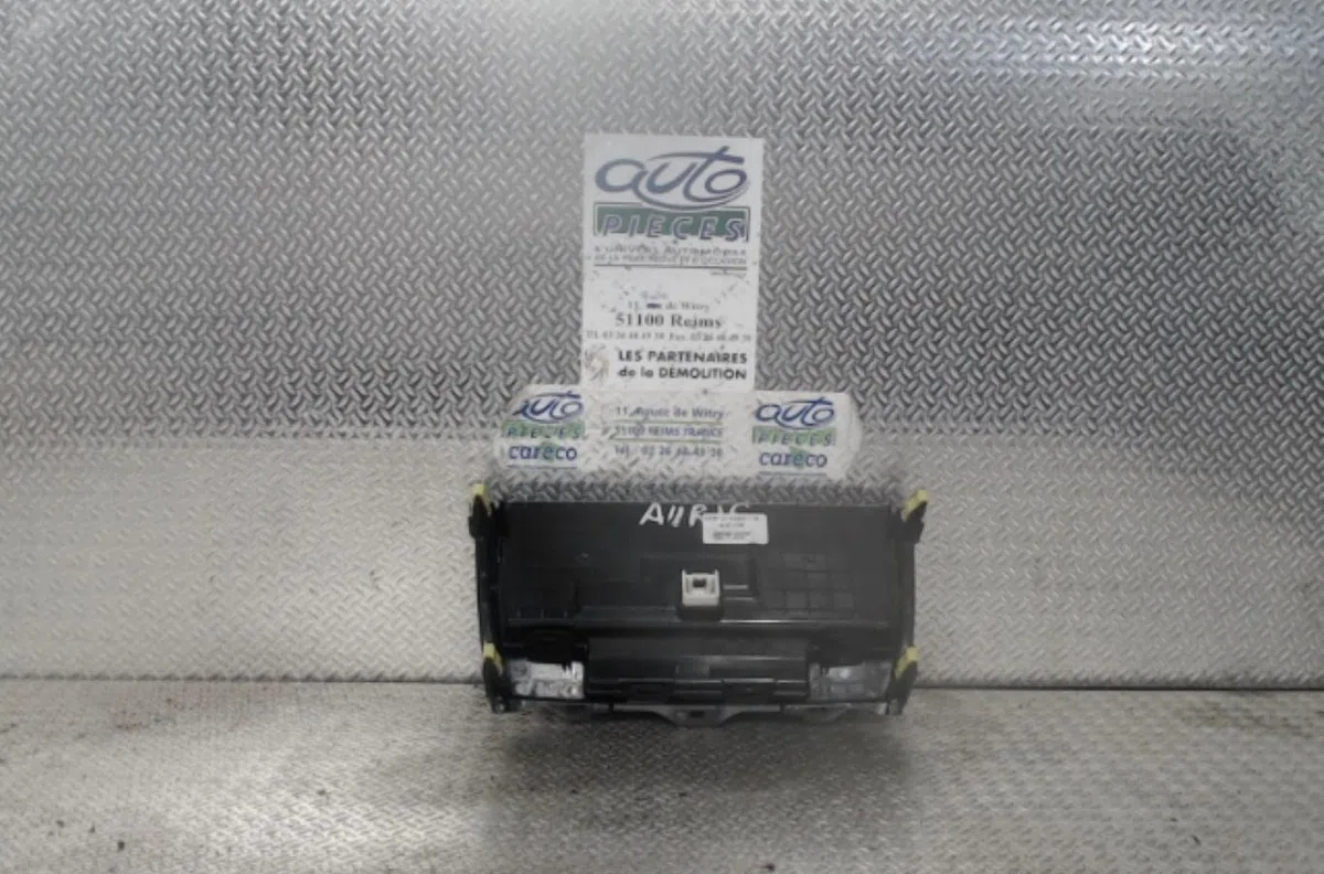 Commande de chauffage Toyota AURIS (_E15_) 1.4 d-4d (nde150_) (2007-2012) 3 portes occasion — photo 2