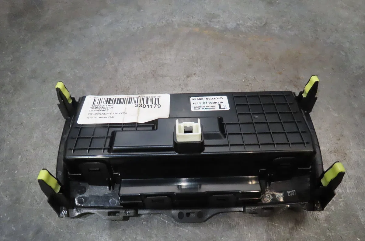 Commande de chauffage Toyota AURIS (_E15_) 1.6 (zre151_) (2007-2012) occasion — photo 3