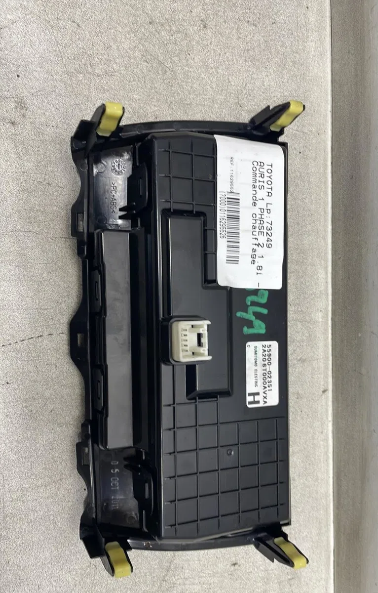 Commande de chauffage Toyota AURIS (_E15_) 1.8 hybrid (zwe150_) (2010-2012) occasion — photo 2