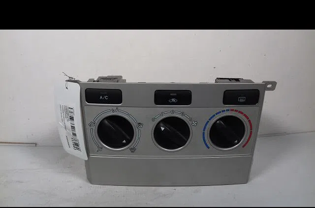 Commande de chauffage Toyota COROLLA Verso (ZER_, ZZE12_, R1_) 2.2 d-4d (aur10_) (2005-2009) 5 portes occasion — photo 4