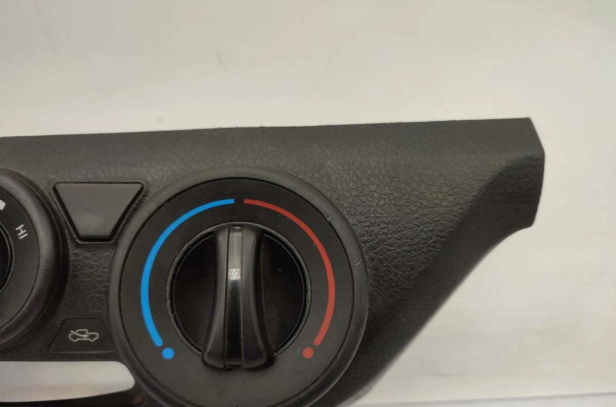 Commande de chauffage TOYOTA HILUX 5 PHASE 1 occasion — photo 2
