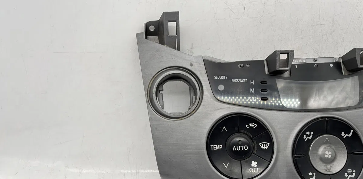 Commande de chauffage TOYOTA RAV4 3 PHASE 1 occasion — photo 3