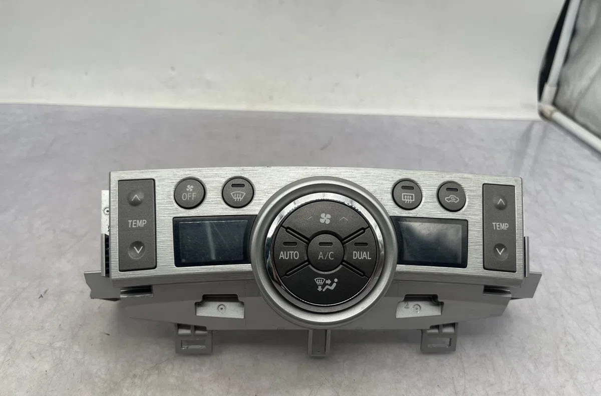 Commande de chauffage TOYOTA VERSO PHASE 1 occasion — photo 3