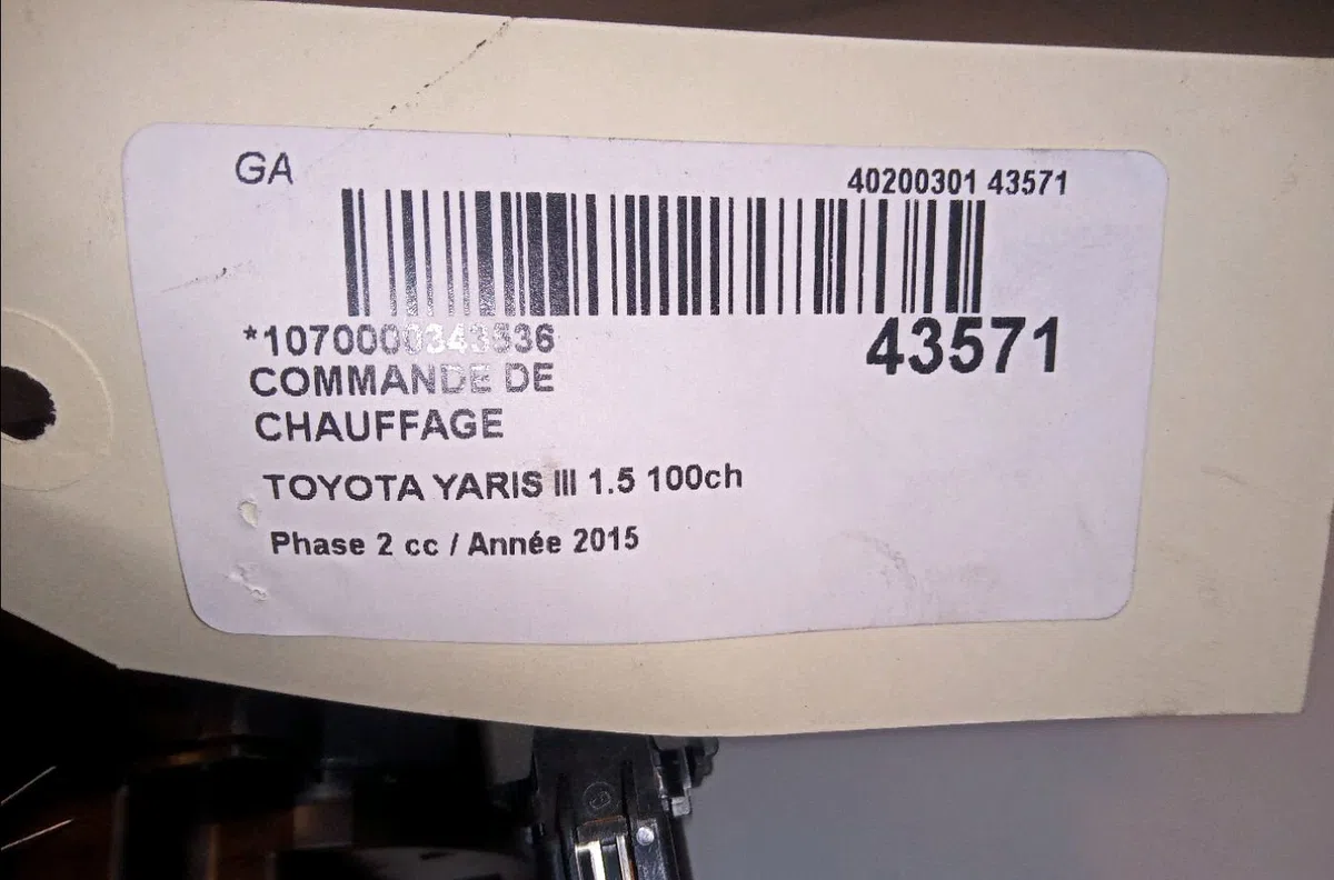 Commande de chauffage Toyota YARIS (_P13_) 1.5 hybrid (nhp130_) (2012) occasion — photo 4