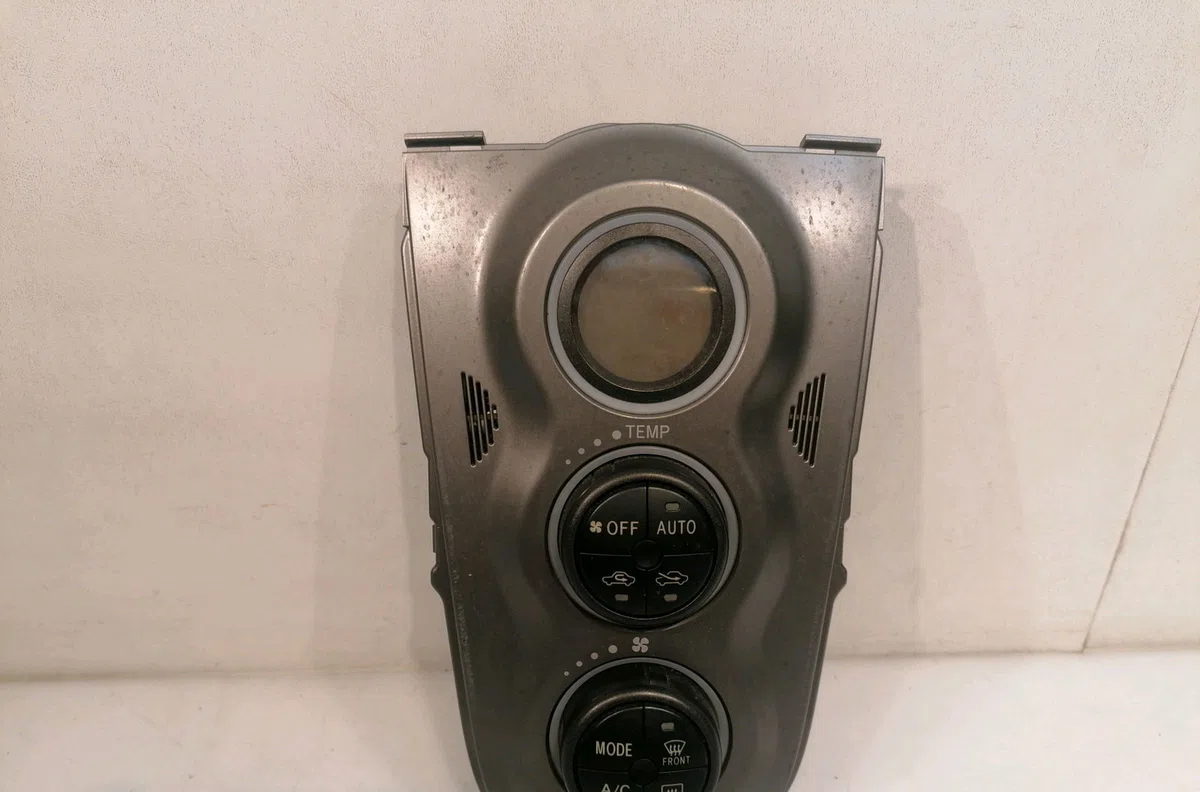 Commande de chauffage Toyota YARIS (_P9_) 1.33 vvt-i (nsp90_) (2008-2011) occasion