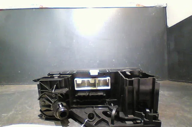 Commande de chauffage Volkswagen CADDY III Monospace (2KB, 2KJ, 2CB, 2CJ) 1.9 tdi (2004-2010) occasion — photo 2