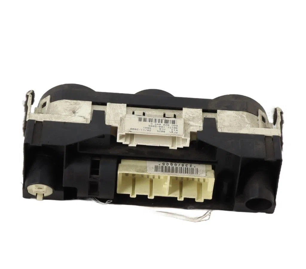 Commande de chauffage Volkswagen FOX 3-5 portes (5Z1, 5Z3, 5Z4) 1.2 (2005-2011) occasion — photo 2