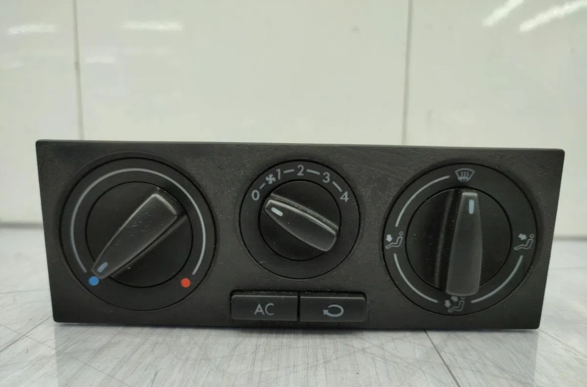 Commande de chauffage VOLKSWAGEN GOLF 4 occasion — photo 3
