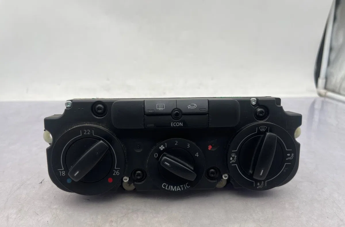 Commande de chauffage VOLKSWAGEN GOLF 5 occasion — photo 2