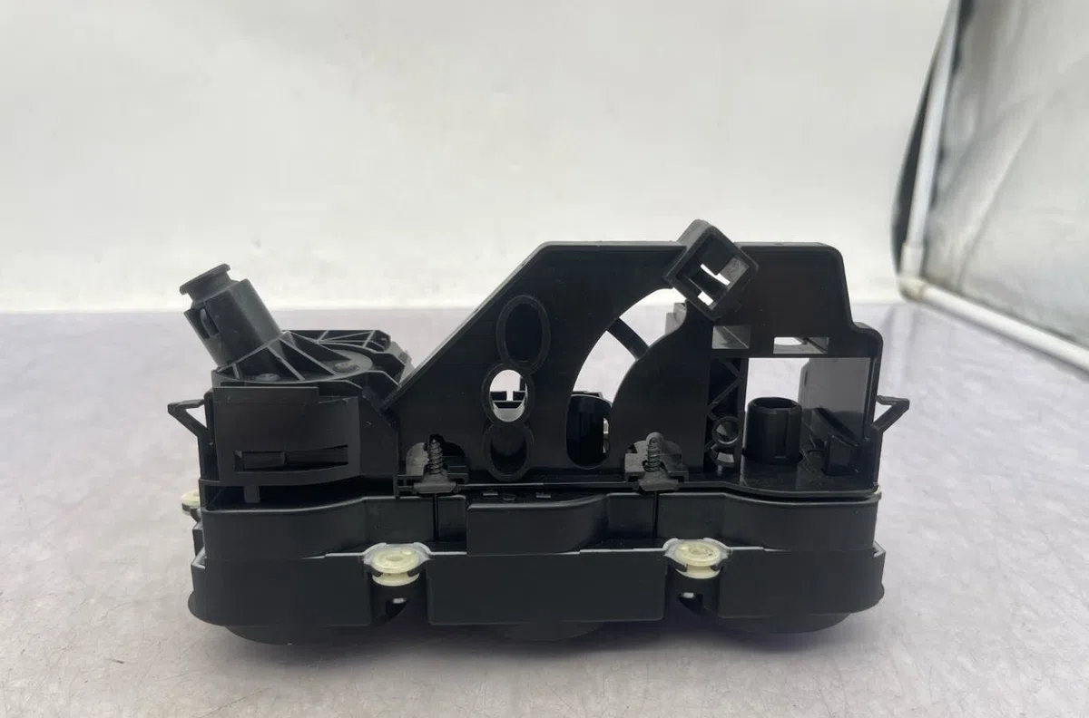 Commande de chauffage VOLKSWAGEN GOLF 5 occasion — photo 3
