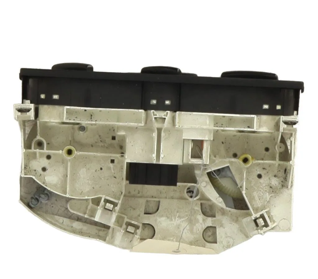 Commande de chauffage Volkswagen GOLF IV (1J1) 1.9 tdi (1997-2004) 3 portes occasion