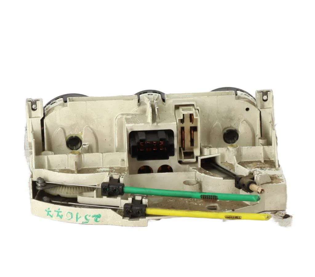 Commande de chauffage Volkswagen GOLF IV (1J1) 1.9 tdi (1997-2004) occasion — photo 2