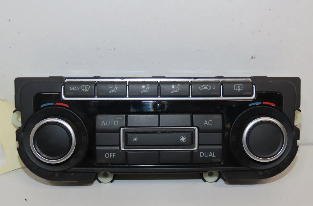 Commande de chauffage Volkswagen GOLF VI (5K1) 1.6 tdi (2009-2012) 5 portes occasion
