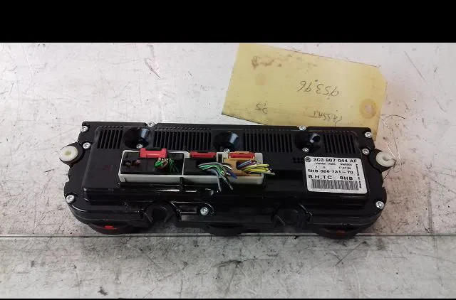 Commande de chauffage VOLKSWAGEN PASSAT 2006 occasion — photo 2