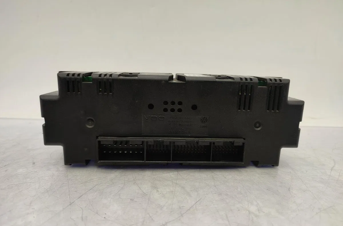 Commande de chauffage VOLKSWAGEN PASSAT 4 PHASE 2 BREAK occasion — photo 2