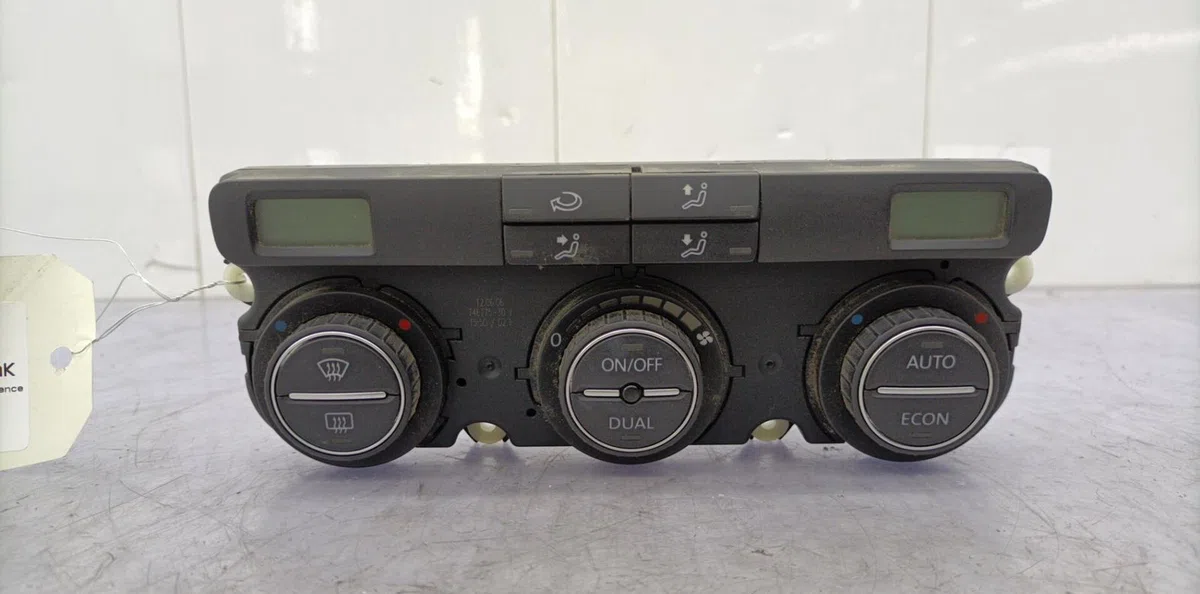 Commande de chauffage VOLKSWAGEN PASSAT 5 BREAK occasion — photo 2