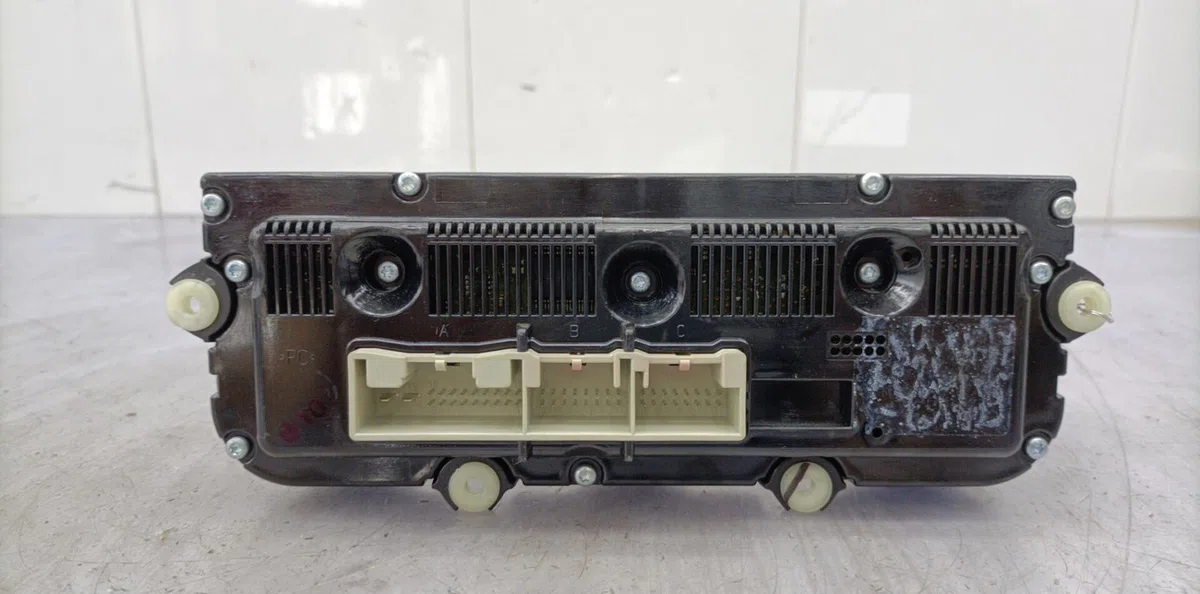 Commande de chauffage VOLKSWAGEN PASSAT 5 occasion — photo 3