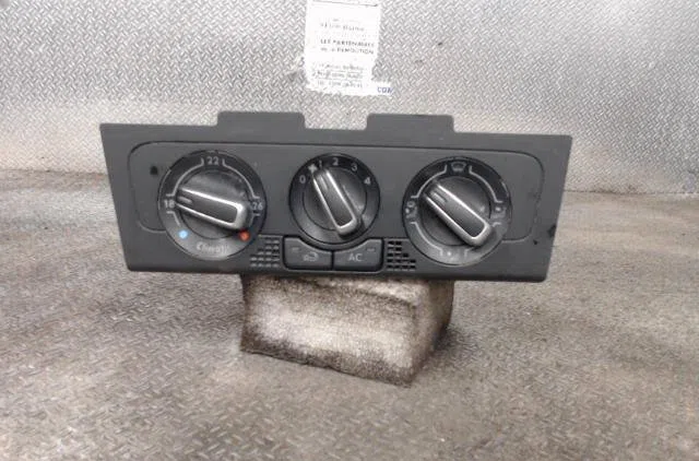 Commande de chauffage VOLKSWAGEN POLO 5  POLO 5 PHASE 1 occasion — photo 2