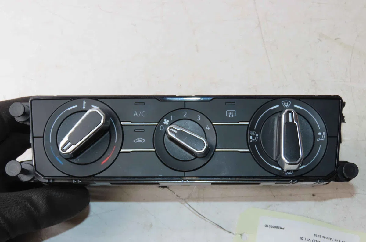 Commande de chauffage VOLKSWAGEN POLO VI occasion — photo 2