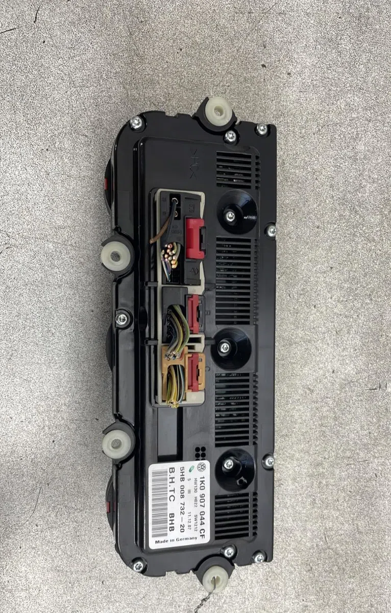 Commande de chauffage Volkswagen TOURAN (1T1, 1T2) 1.9 tdi (2003-2004) 5 portes occasion — photo 2