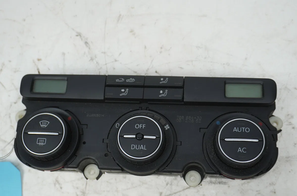 Commande de chauffage Volkswagen TOURAN (1T1, 1T2) 1.9 tdi (2003-2004) 5 portes occasion