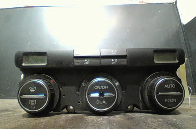 Commande de chauffage Volkswagen TOURAN (1T1, 1T2) 1.9 tdi (2003-2004) 5 portes occasion — photo 3