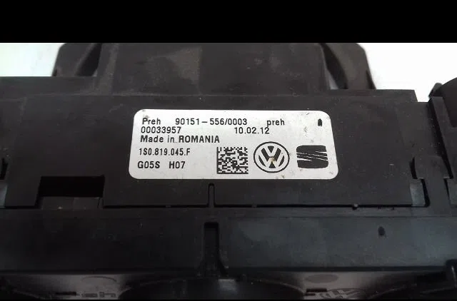 Commande de chauffage Volkswagen UP! (121, 122, BL1, BL2, BL3, 123) 1.0 (2011-2020) 5 portes occasion — photo 2