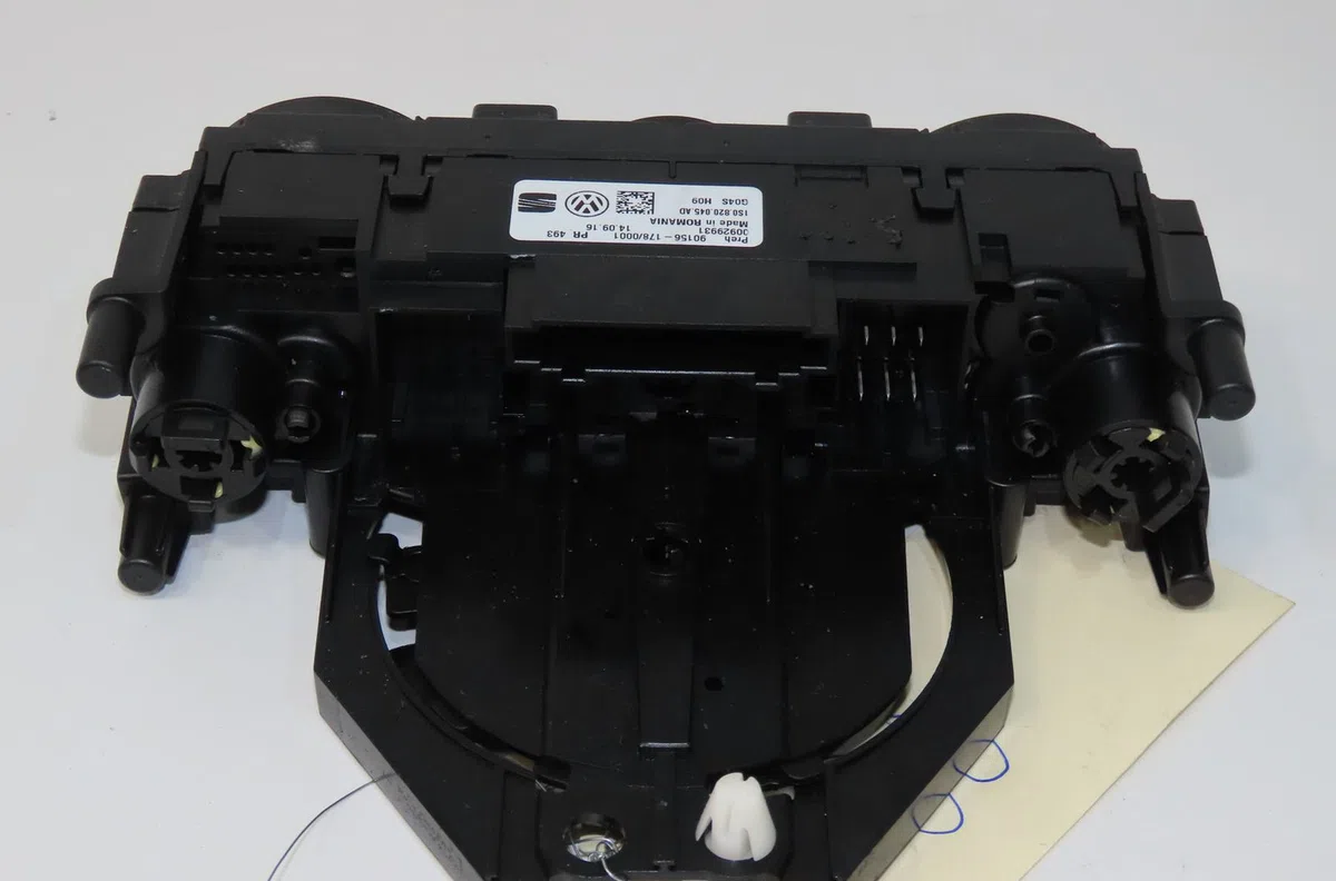 Commande de chauffage Volkswagen UP! (121, 122, BL1, BL2, BL3, 123) 1.0 (2011-2020) 5 portes occasion