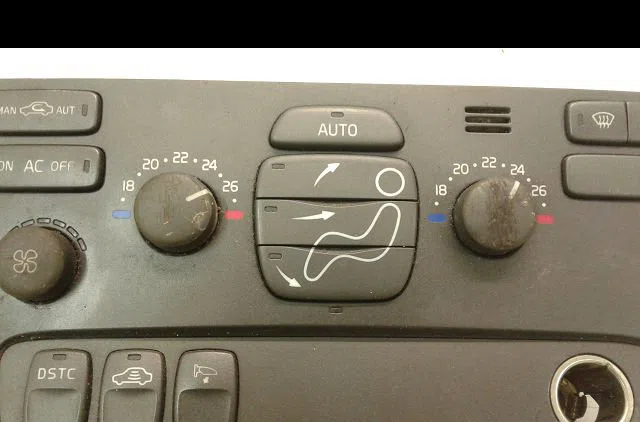 Commande de chauffage Volvo S60 I (384) 2.4 d (2001-2010) occasion — photo 2
