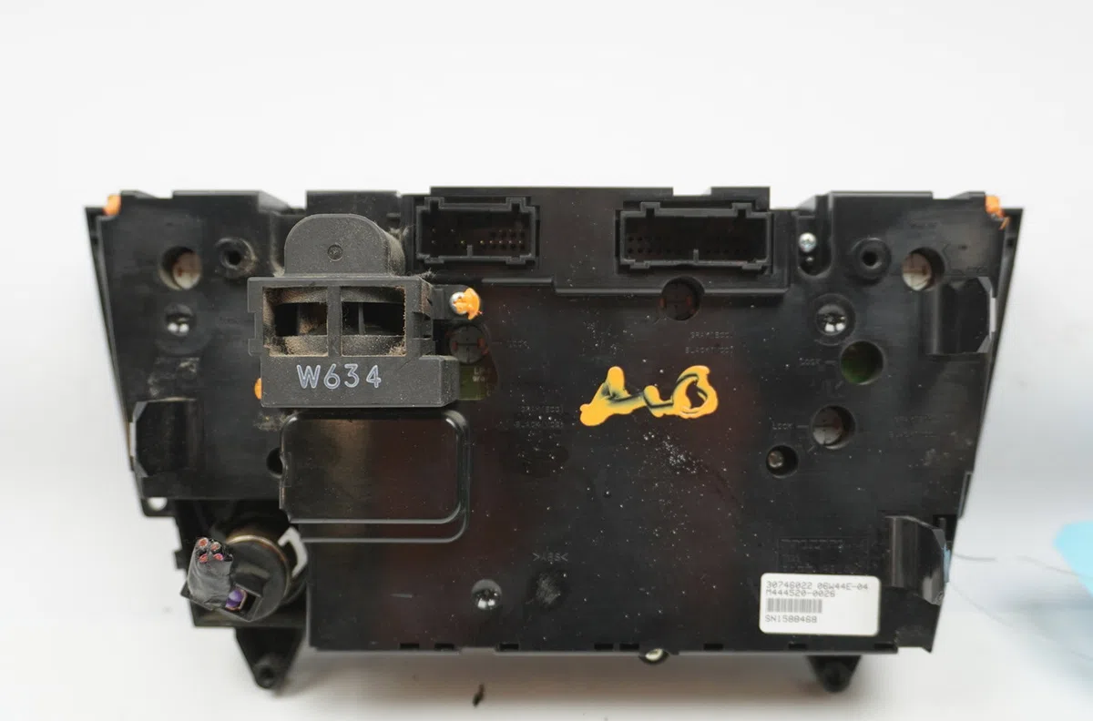 Commande de chauffage Volvo S60 I (384) 2.4 d (2001-2010) occasion — photo 2