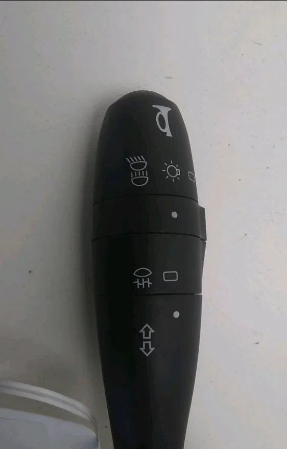 Commande eclairage AIXAM S9 occasion — photo 4