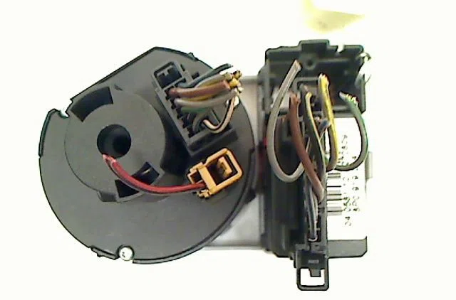 Commande eclairage Audi A3 (8P1) 1.6 tdi (2009-2012) occasion — photo 2