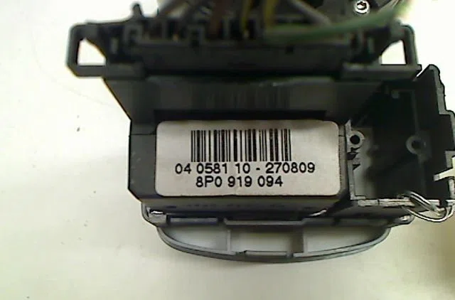 Commande eclairage Audi A3 (8P1) 1.6 tdi (2009-2012) occasion — photo 3