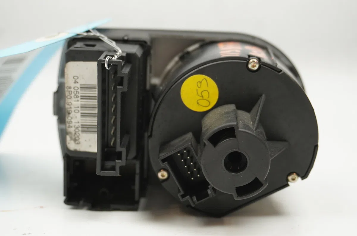 Commande eclairage Audi A3 (8P1) 1.9 tdi (2003-2010) 3 portes occasion — photo 2