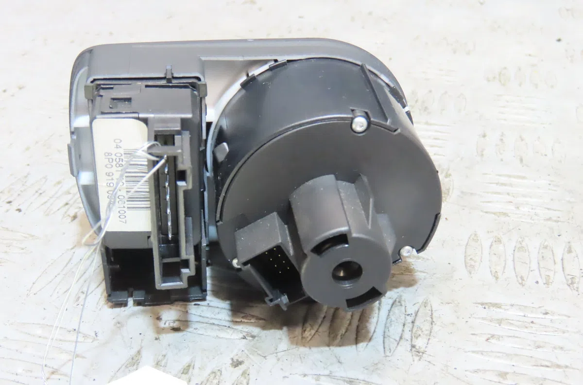 Commande eclairage Audi A3 (8P1) 1.9 tdi (2003-2010) 3 portes occasion — photo 2