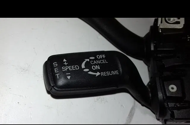 Commande eclairage Audi A3 Sportback (8PA) 1.9 tdi (2004-2010) occasion — photo 3