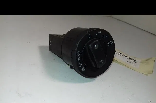 Commande eclairage Audi A4 B7 (8EC) 1.9 tdi (2004-2008) 4 portes occasion — photo 2